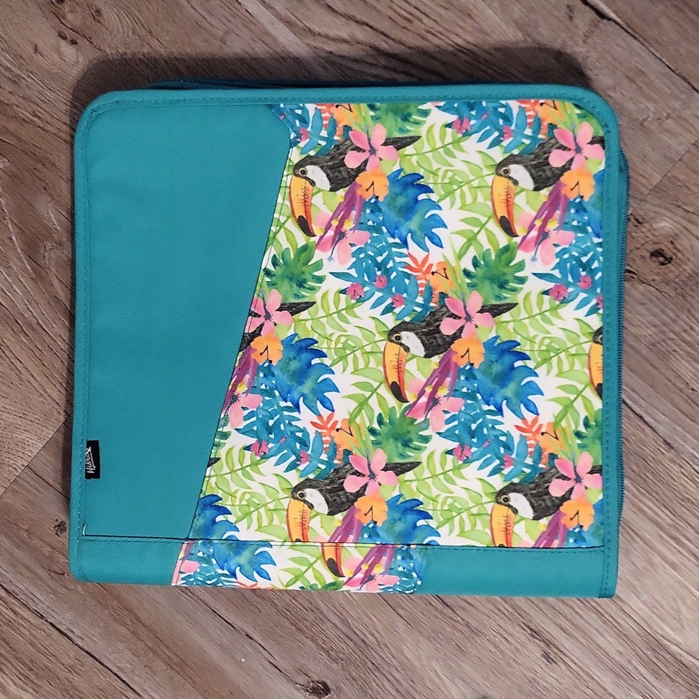 Hilroy Jungle Binder